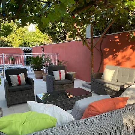 Ferienwohnung La Cigaliere De L Isle LʼIsle-sur-la-Sorgue Exterior foto